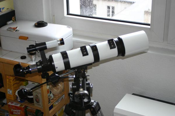 Vixen Semi-Apo-Triplett-Refraktor 70/600mm