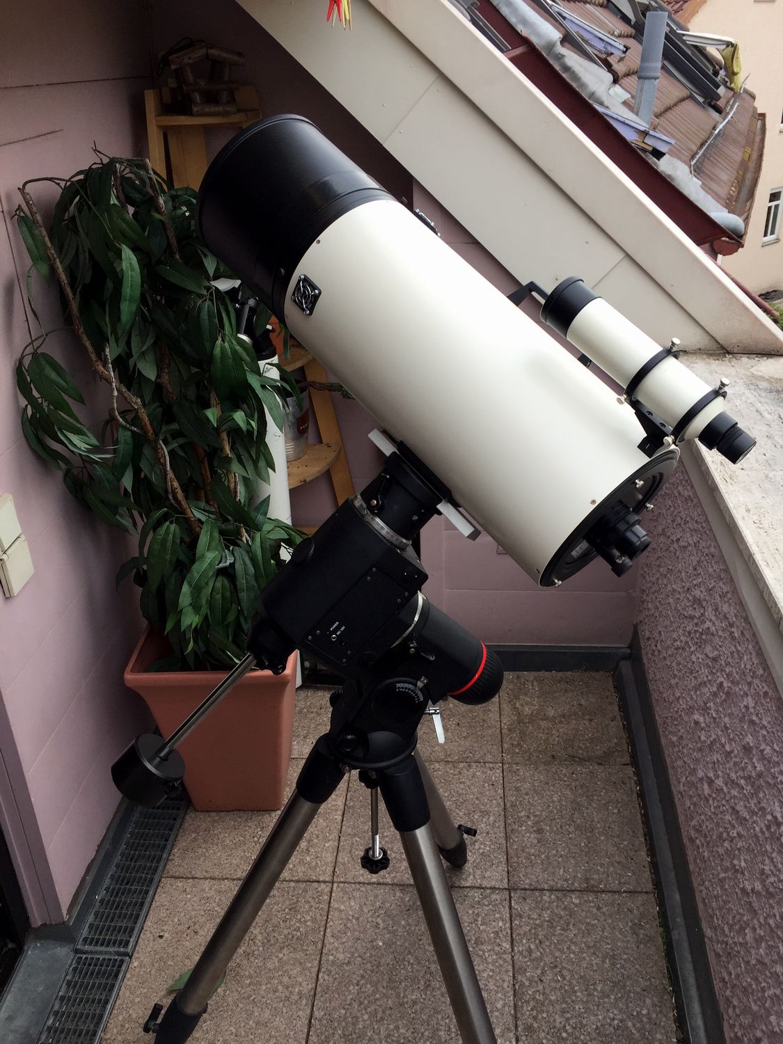 STF Maksutov-Cassegrain 203/2030mm